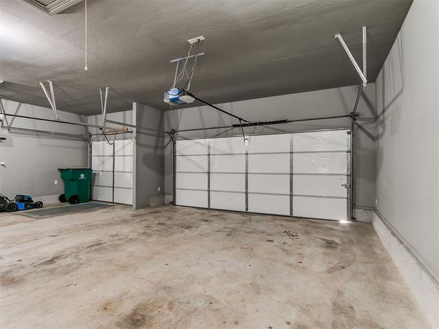 616 Kearny Lane, Yukon, OK 73099