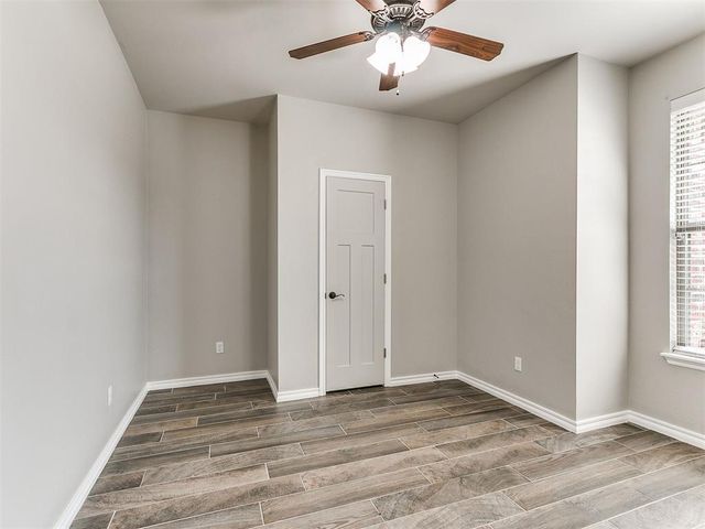 616 Kearny Lane, Yukon, OK 73099