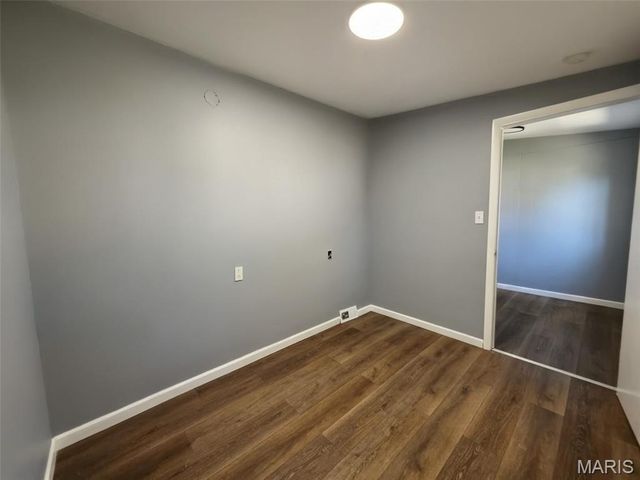 2211 E 24th Street, Granite City, IL 62040
