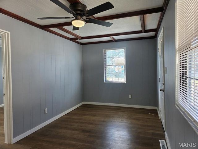2211 E 24th Street, Granite City, IL 62040