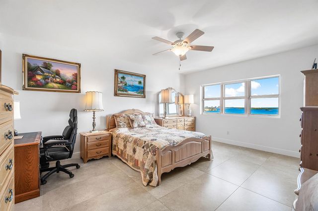 2650 Lake Shore Drive 1705, Riviera Beach, FL 33404