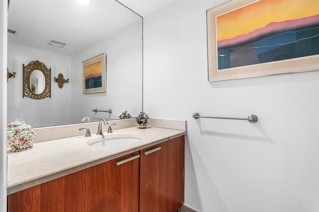 2650 Lake Shore Drive 1705, Riviera Beach, FL 33404