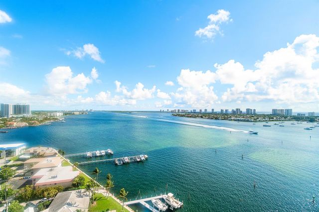 2650 Lake Shore Drive 1705, Riviera Beach, FL 33404