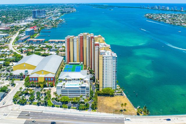 2650 Lake Shore Drive 1705, Riviera Beach, FL 33404
