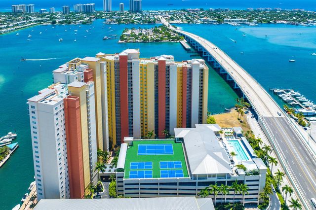 2650 Lake Shore Drive 1705, Riviera Beach, FL 33404