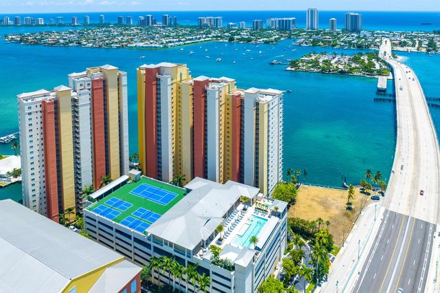 2650 Lake Shore Drive 1705, Riviera Beach, FL 33404