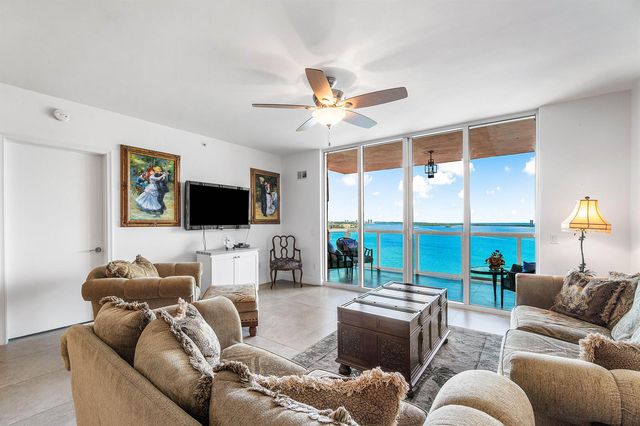 2650 Lake Shore Drive 1705, Riviera Beach, FL 33404
