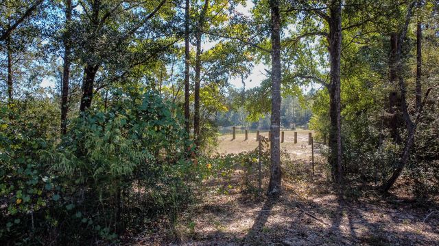 1249 Martin Road, Defuniak Springs, FL 32433