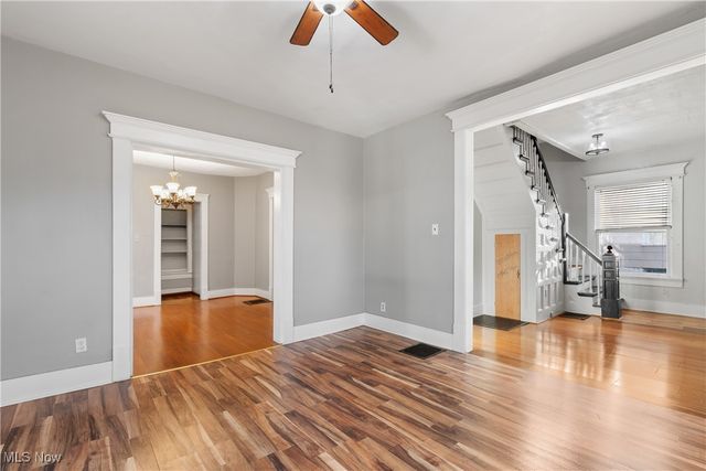 2329 Winfield Way NE, Canton, OH 44705