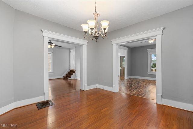 2329 Winfield Way NE, Canton, OH 44705