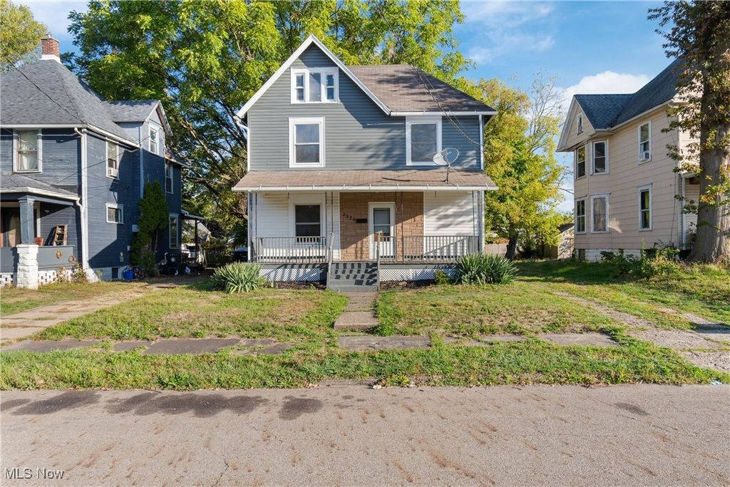 2329 Winfield Way NE, Canton, OH 44705