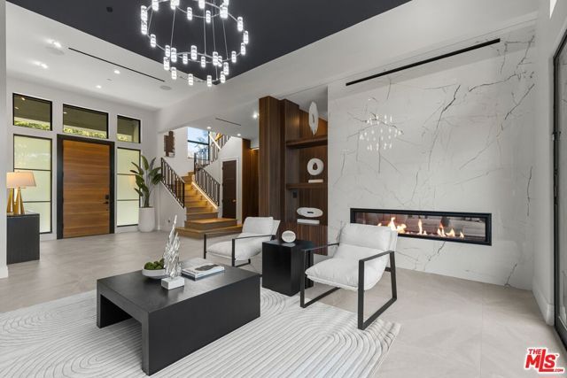 17401 Rancho Street, Encino (los Angeles), CA 91316