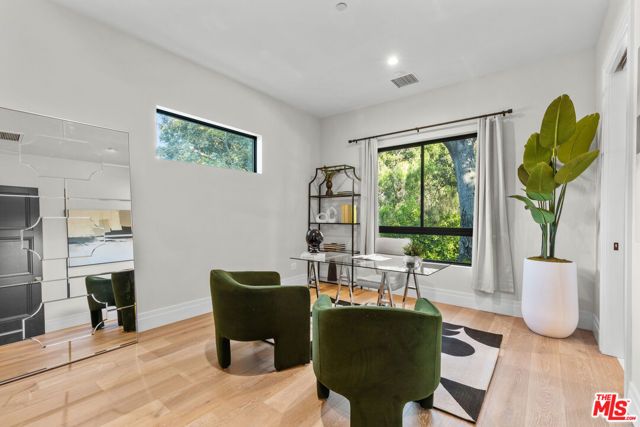 17401 Rancho Street, Encino (los Angeles), CA 91316