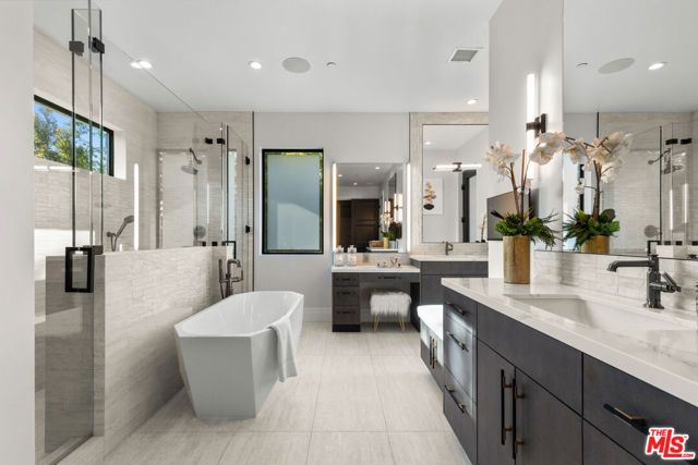 17401 Rancho Street, Encino (los Angeles), CA 91316