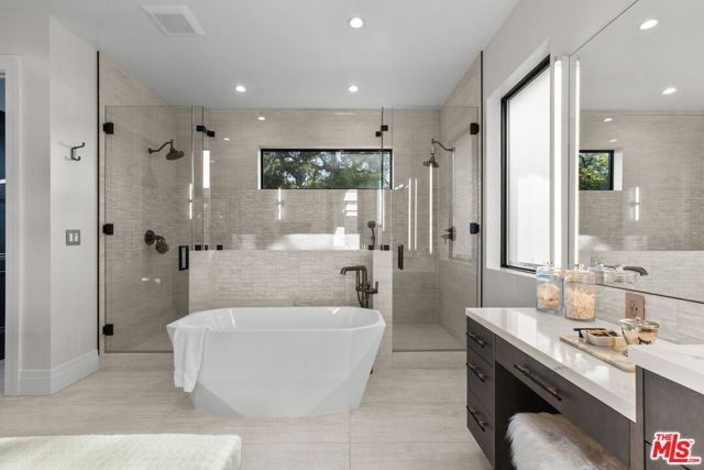 17401 Rancho Street, Encino (los Angeles), CA 91316