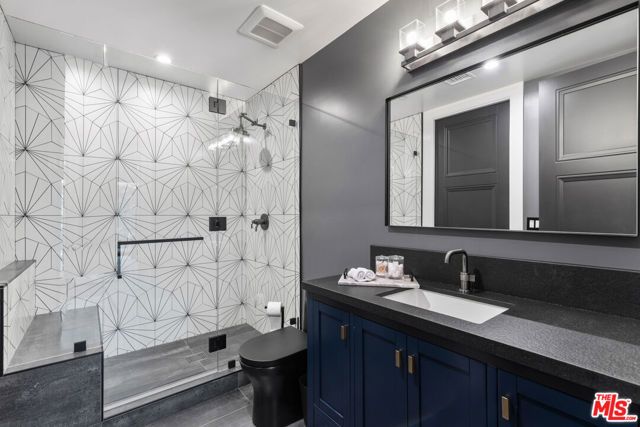 17401 Rancho Street, Encino (los Angeles), CA 91316