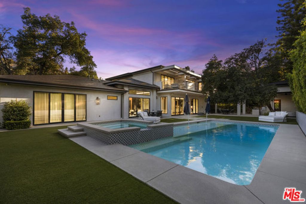 17401 Rancho Street, Encino (los Angeles), CA 91316