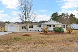 701 Oak Dale Lane, Sneads Ferry, NC 28460