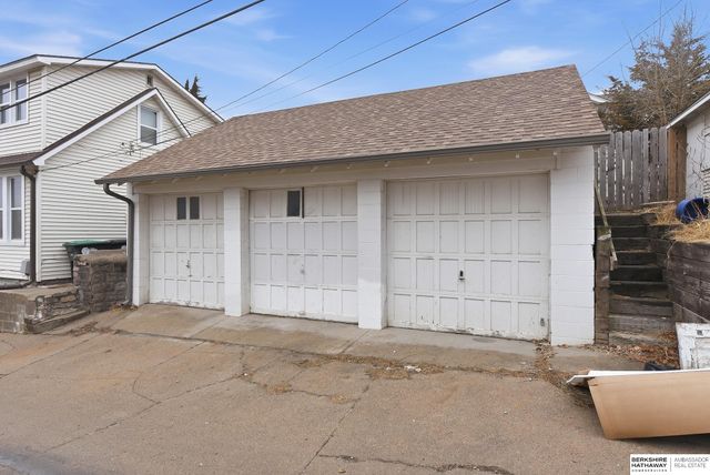 5641 S 22nd Street, Omaha, NE 68107