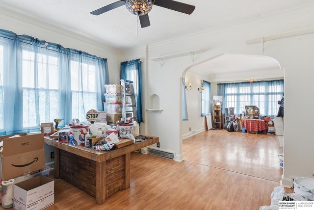 5641 S 22nd Street, Omaha, NE 68107