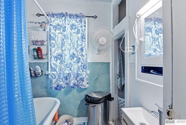 5641 S 22nd Street, Omaha, NE 68107