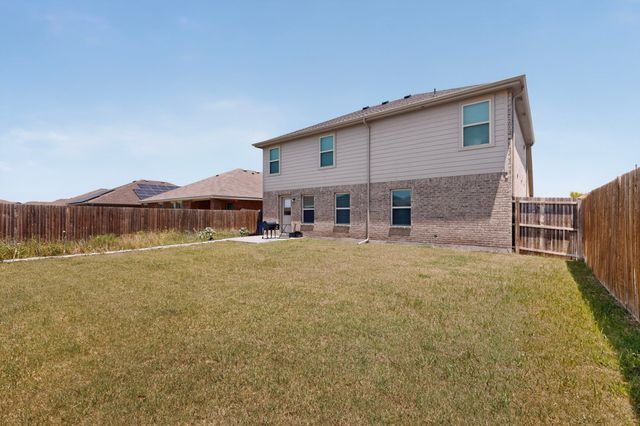 2329 Julia Lane, Forney, TX 75126