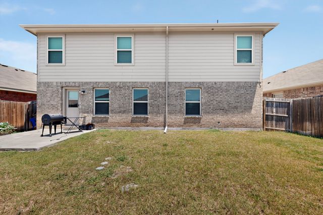 2329 Julia Lane, Forney, TX 75126