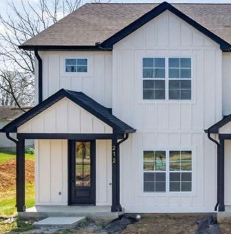 212 W Jere Whitson Rd, Cookeville, TN 38501