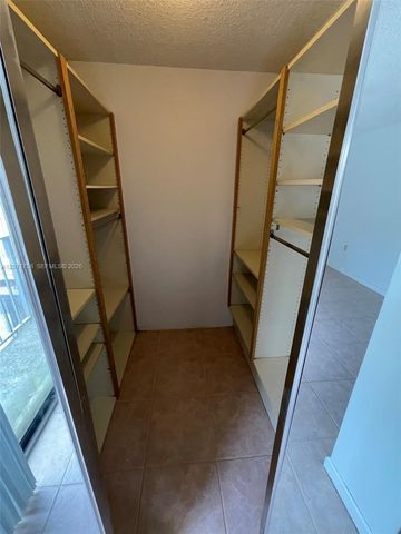 6902 69th Way -, West Palm Beach, FL 33407