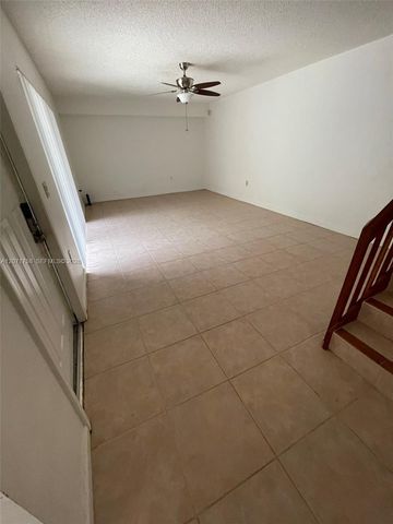 6902 69th Way -, West Palm Beach, FL 33407