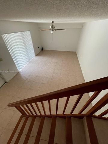 6902 69th Way -, West Palm Beach, FL 33407