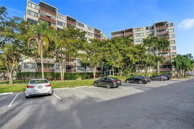 4222 Inverrary Boulevard, Lauderhill, FL 33319