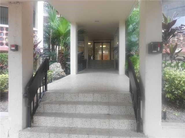 4222 Inverrary Boulevard, Lauderhill, FL 33319