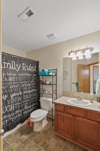 1025 N Olson Hill Ct, Medical Lake, WA 99022