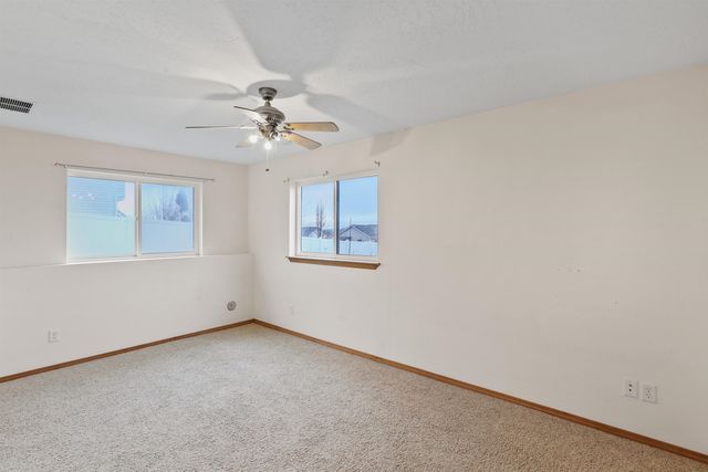 1025 N Olson Hill Ct, Medical Lake, WA 99022