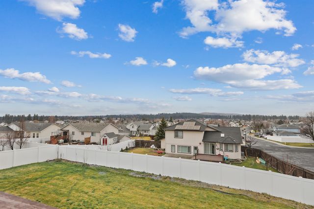 1025 N Olson Hill Ct, Medical Lake, WA 99022