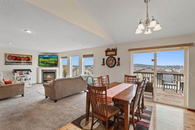 1025 N Olson Hill Ct, Medical Lake, WA 99022