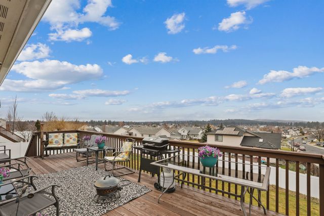 1025 N Olson Hill Ct, Medical Lake, WA 99022