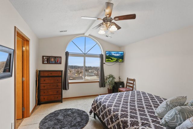 1025 N Olson Hill Ct, Medical Lake, WA 99022