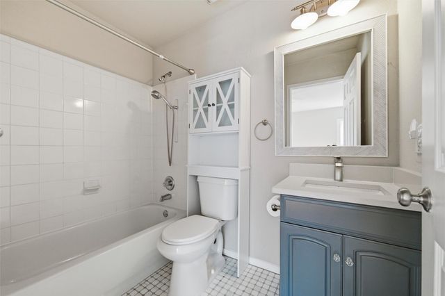 1700 Fairmount Avenue, Fort Worth, TX 76110