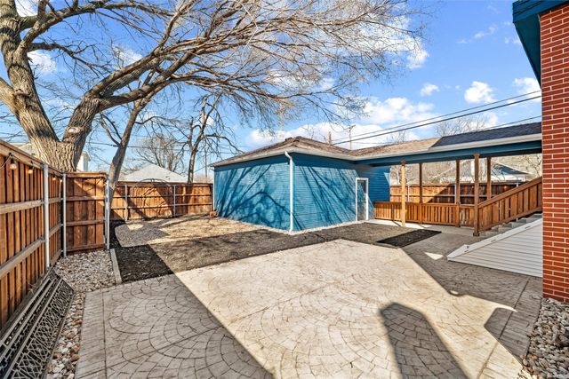 1700 Fairmount Avenue, Fort Worth, TX 76110