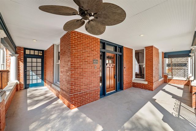 1700 Fairmount Avenue, Fort Worth, TX 76110