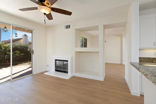 117 Macademia Lane, Simi Valley, CA 93065