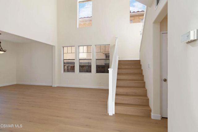 117 Macademia Lane, Simi Valley, CA 93065