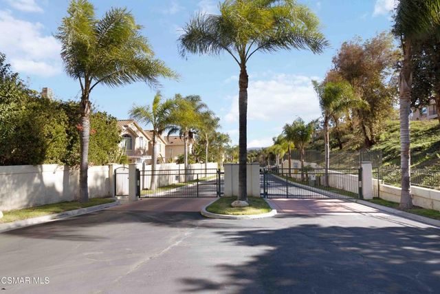 117 Macademia Lane, Simi Valley, CA 93065