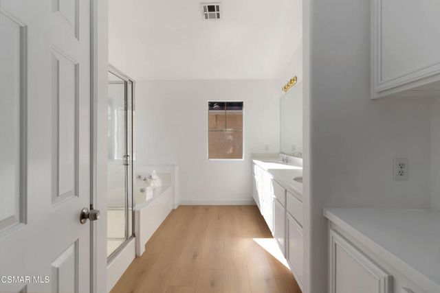 117 Macademia Lane, Simi Valley, CA 93065