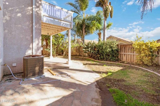 117 Macademia Lane, Simi Valley, CA 93065