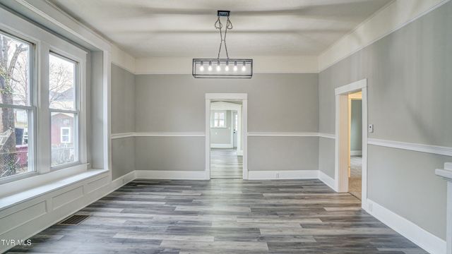 116 West Poplar Street, Johnson City, TN 37604