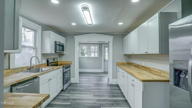 116 West Poplar Street, Johnson City, TN 37604