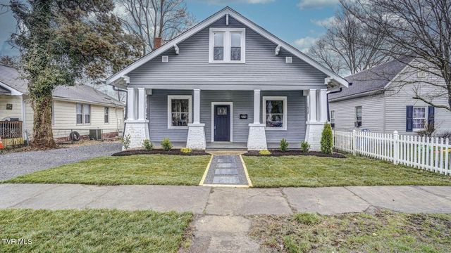 116 West Poplar Street, Johnson City, TN 37604